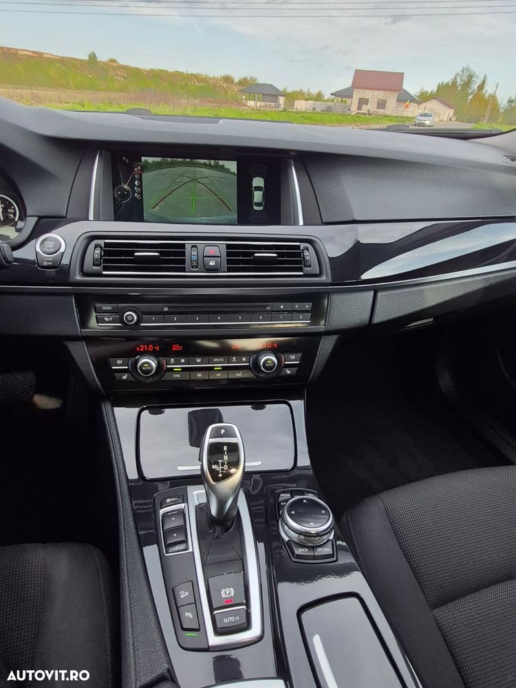 BMW Seria 5 525d xDrive AT - 14