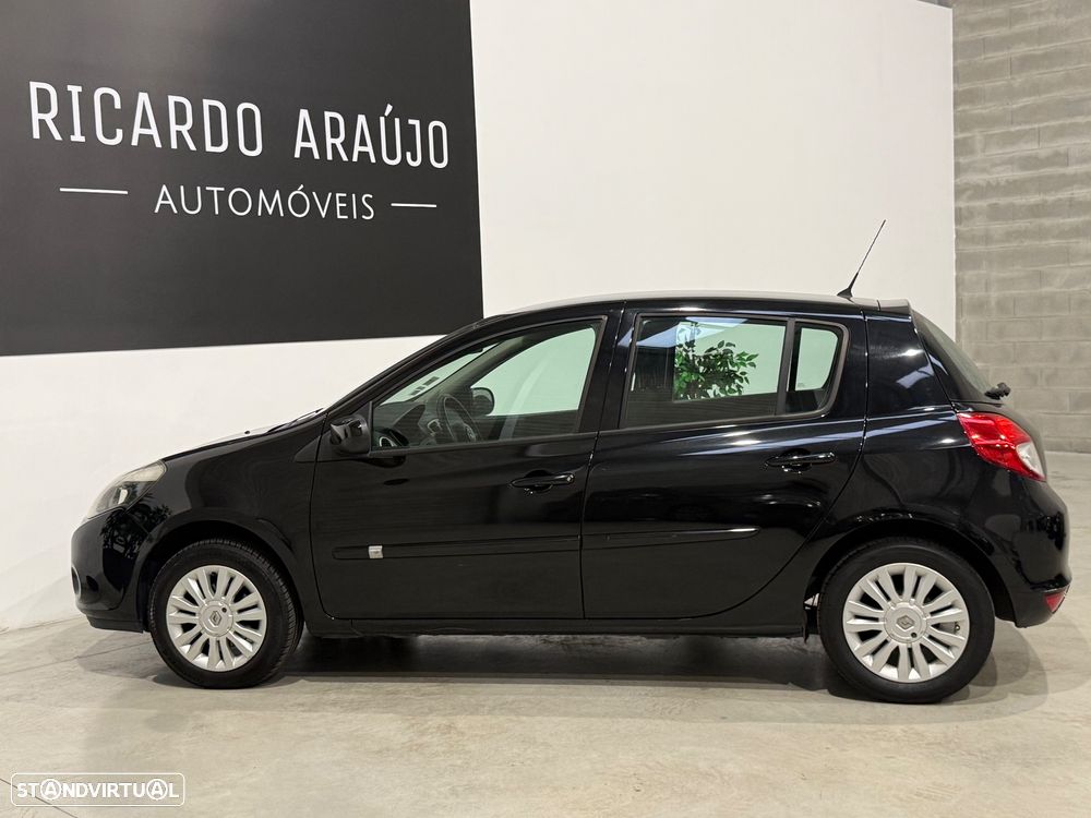 Renault Clio 1.2 16V Dynamique S - 2