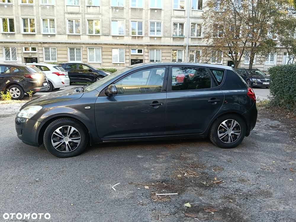 Kia Ceed 1.6 Comfort - 19