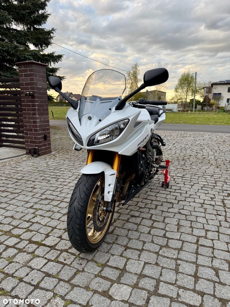 Yamaha FZ8 - 2