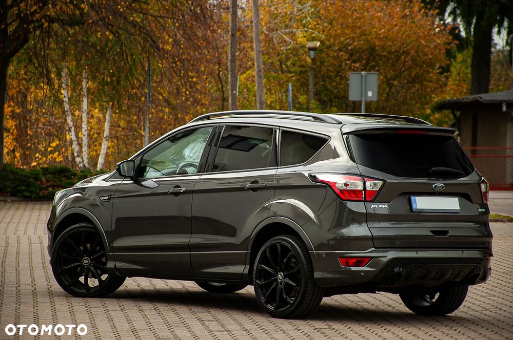 Ford Kuga - 26