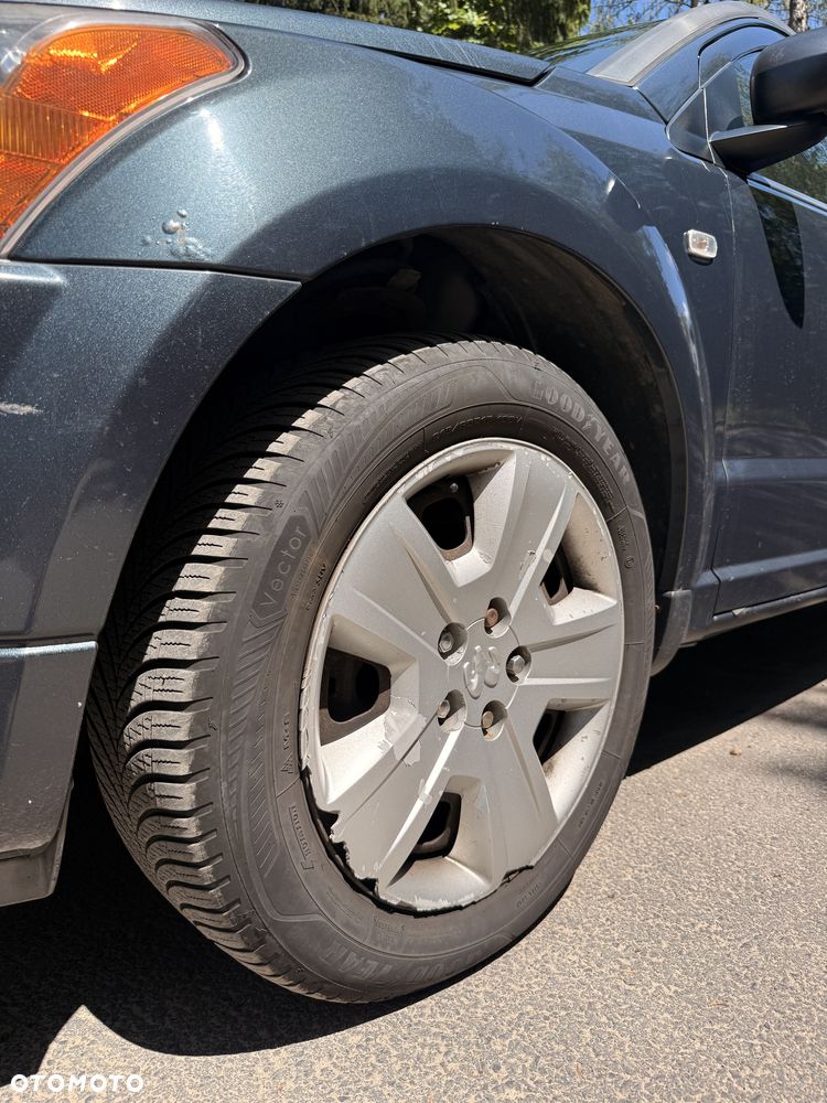Dodge Caliber - 8