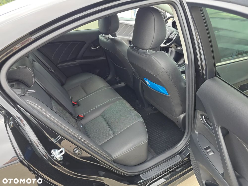 Toyota Avensis 1.8 Premium MS - 20