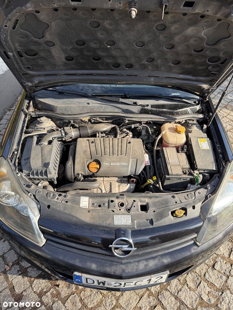 Opel Astra 1.8 16V Coupe - 22