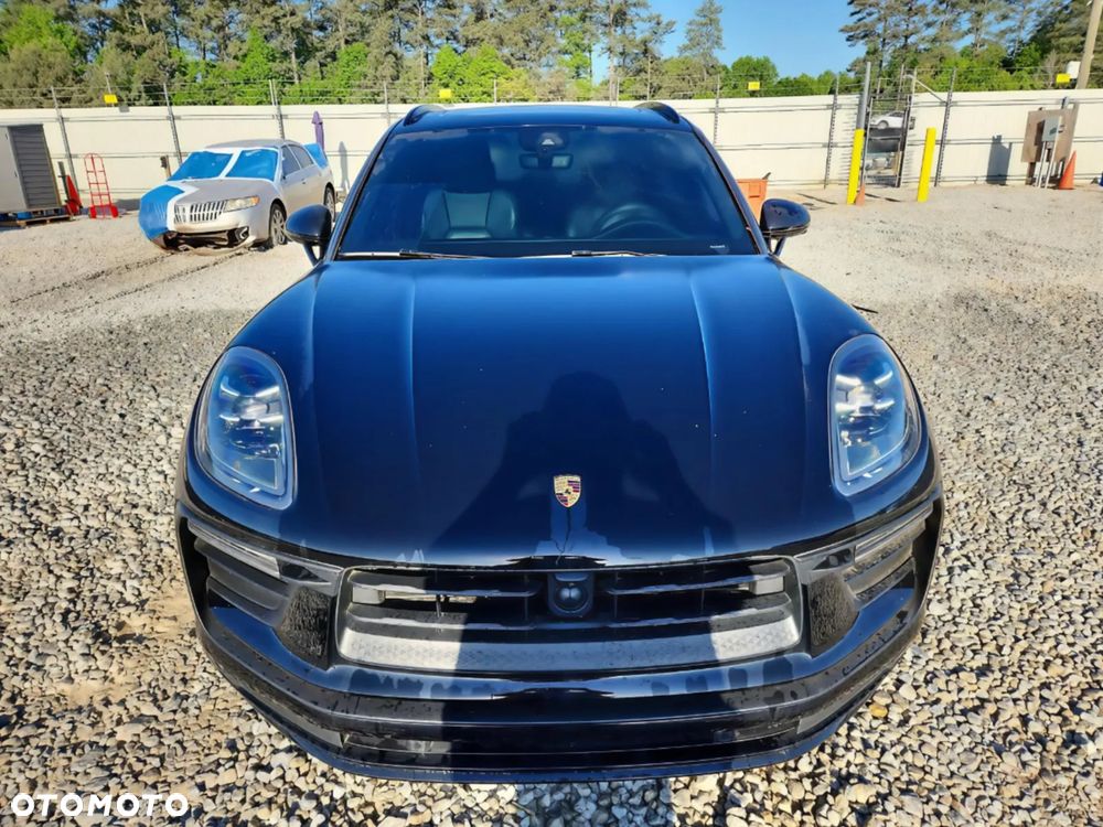 Porsche Macan - 2