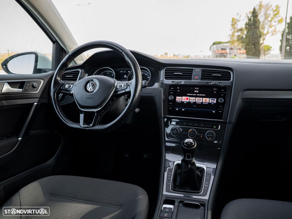 VW Golf Variant 1.6 TDi Confortline - 33