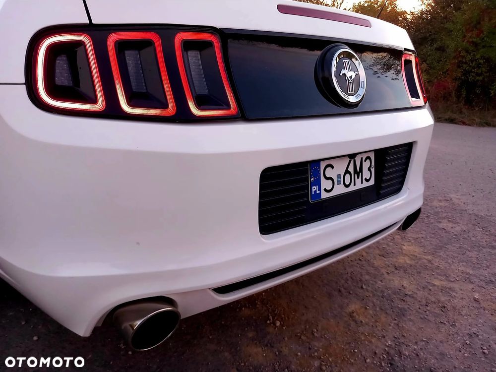 Ford Mustang 3.7 V6 Premium - 15
