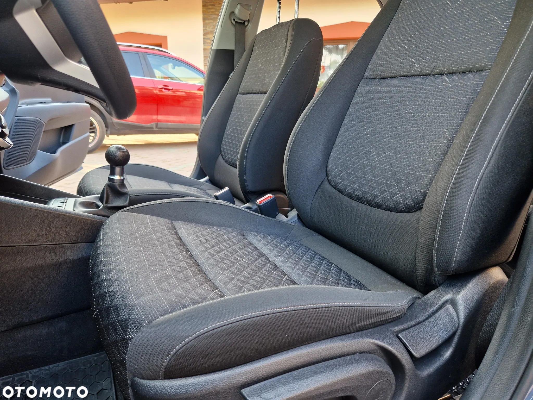 Kia Rio 1.2 L - 23