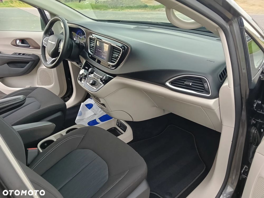 Chrysler Voyager - 14