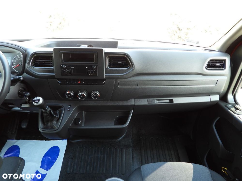 Renault MASTER PLANDEKA WINDA 8 PALET WEBASTO TEMPOMAT LEDY PNEUMATYKA KLIMATYZACJA  165KM - 33
