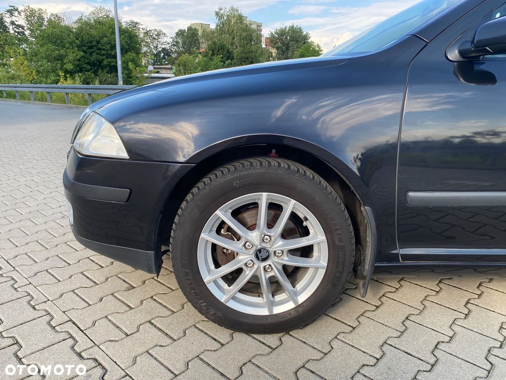 Skoda Octavia 1.6 Tour - 17