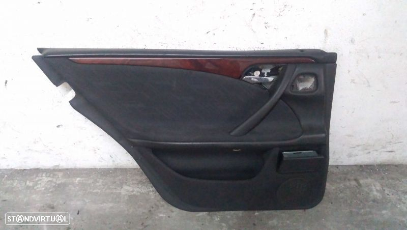 Quartela Trás Esquerda Mercedes-Benz E-Class (W210) - 2
