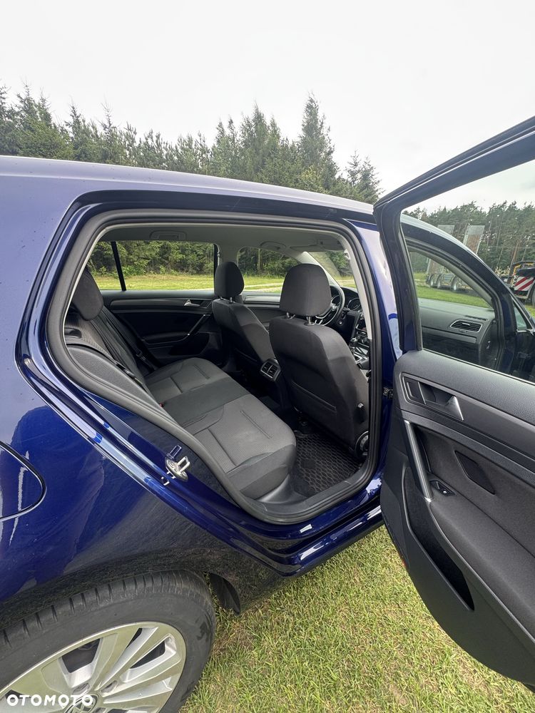 Volkswagen Golf - 5