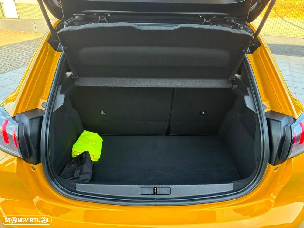 Peugeot 208 - 34