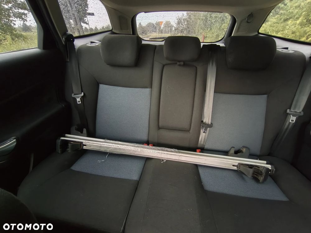 Ford Mondeo 1.8 TDCi Ambiente - 14