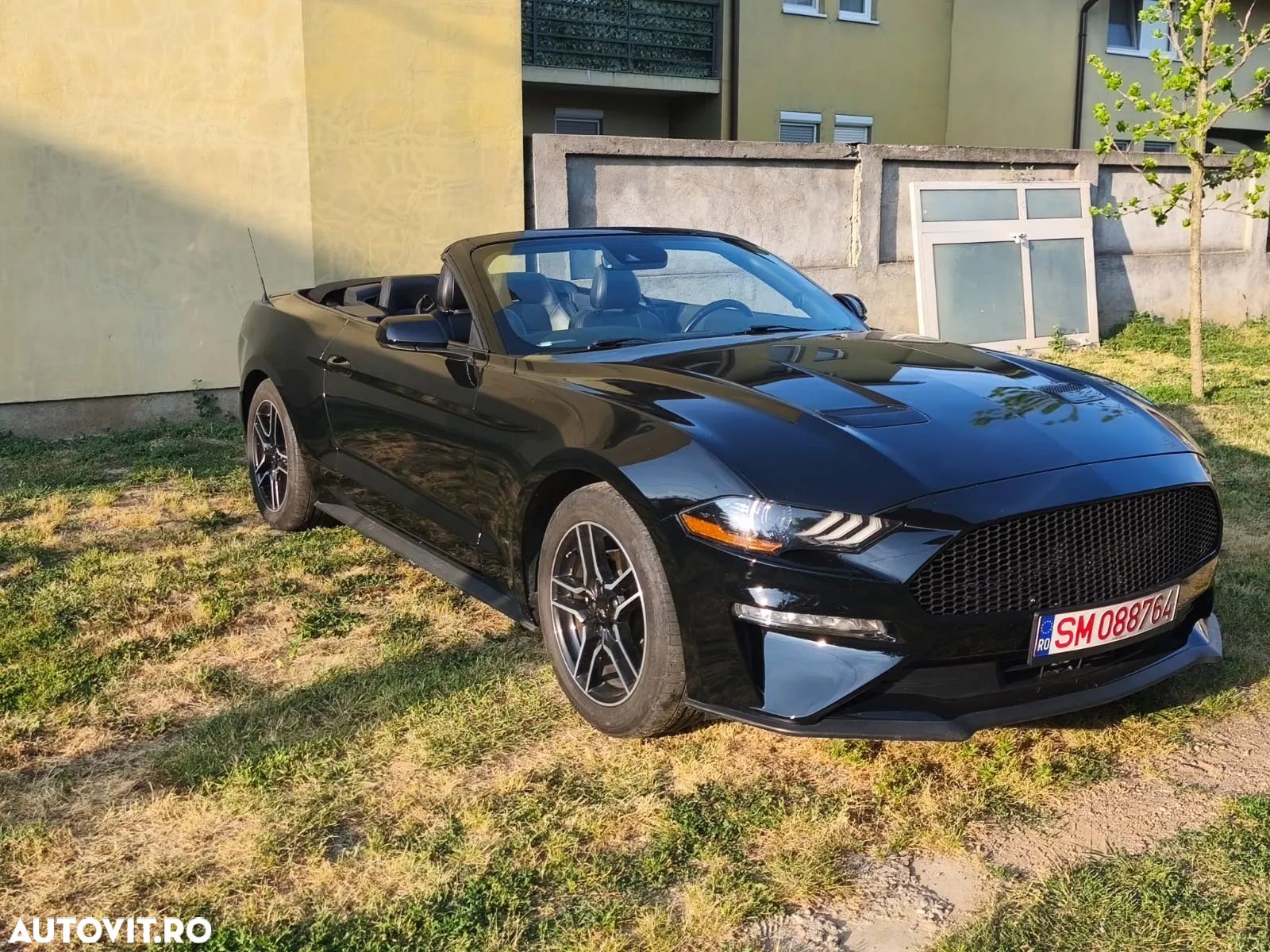 Ford Mustang 2.3 Eco Boost Aut. - 1