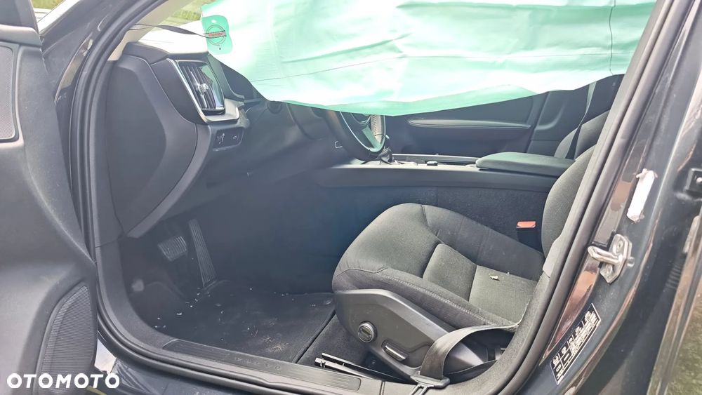 Volvo V60 D3 Geartronic Momentum - 21