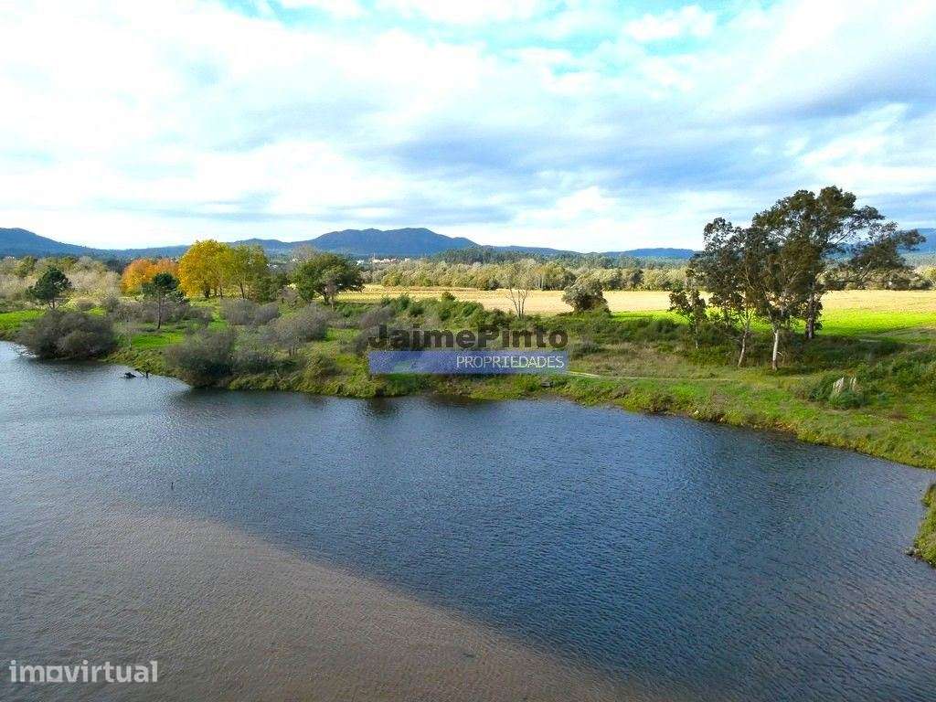 30.000m2, quinta contígua Rio Lima, Viana do Castelo. Portugal, Nor... - Grande imagem: 2/9