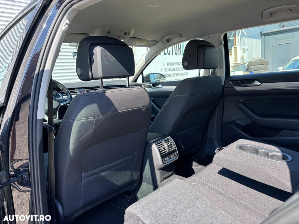 Volkswagen Passat 2.0 TDI SCR DSG Business - 27