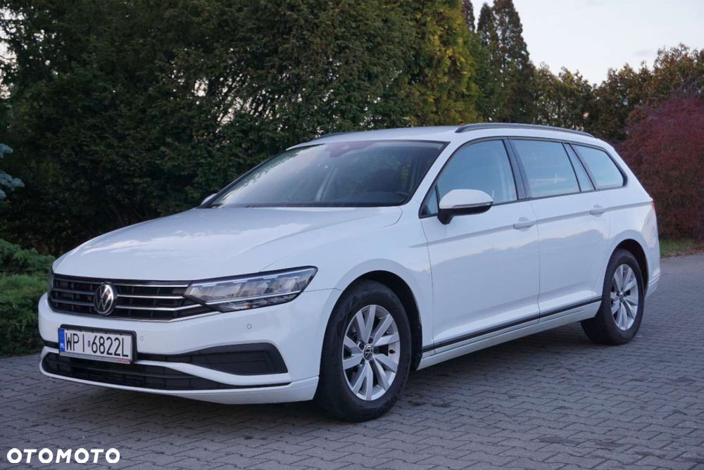 Volkswagen Passat - 4
