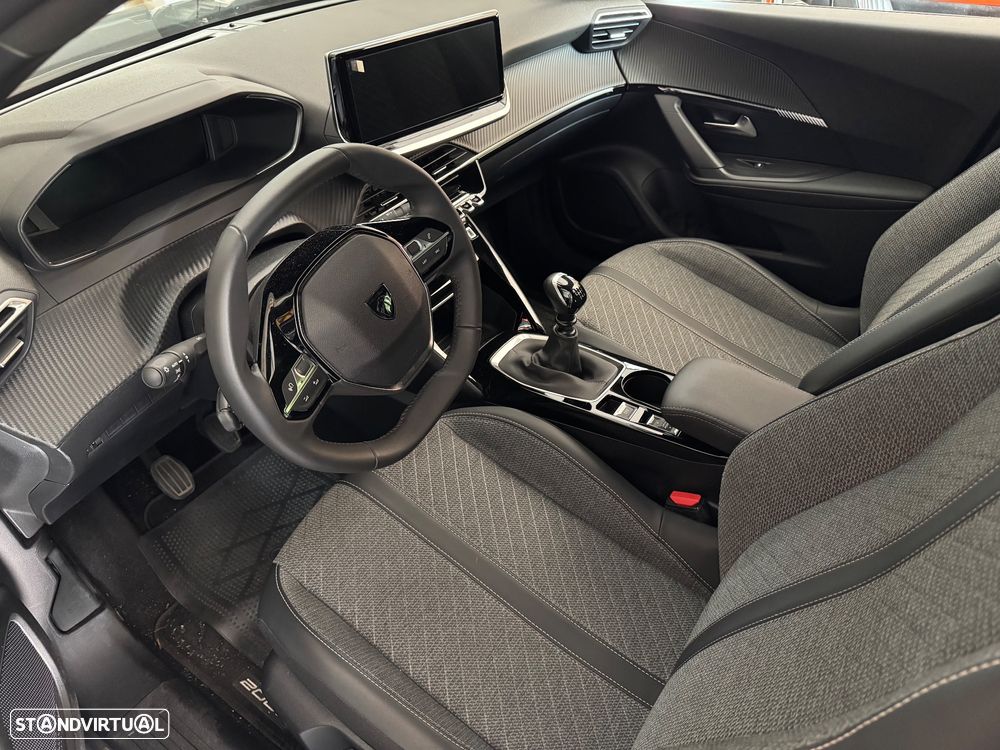 Peugeot 2008 1.2 PureTech Allure Pack - 8