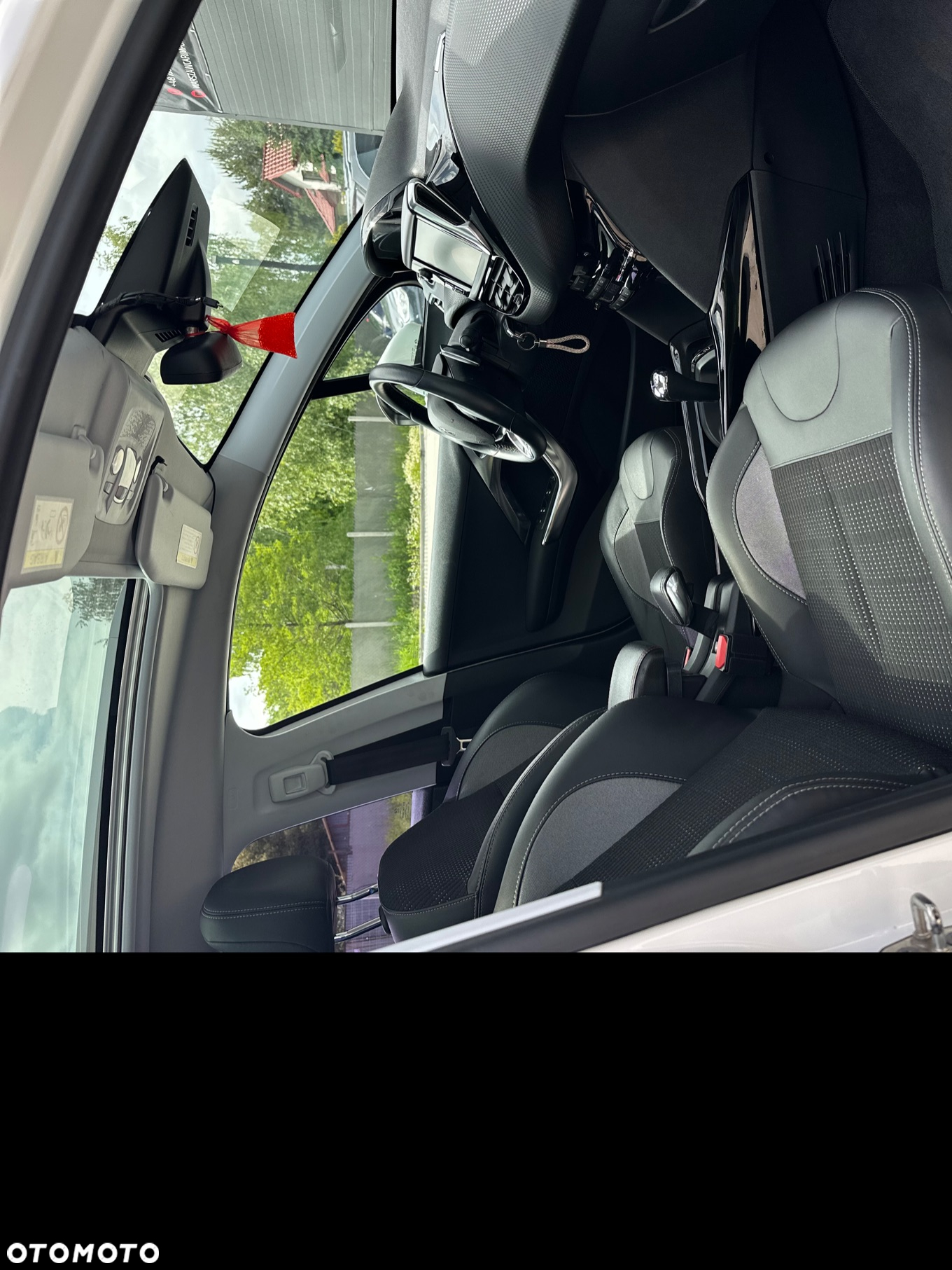 Peugeot 2008 - 15