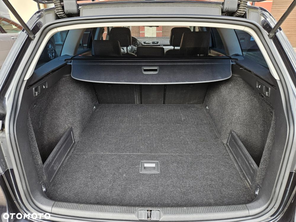 Volkswagen Passat 2.0 TDI Comfortline - 10