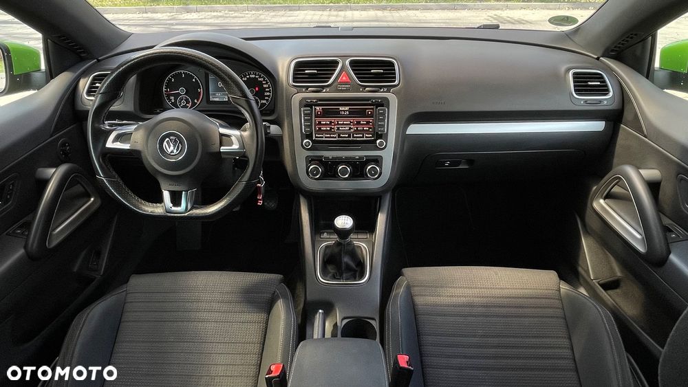 Volkswagen Scirocco 2.0 TDI Blue Motion Technologie Team - 17