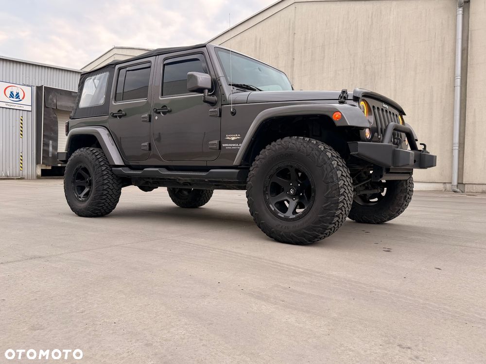 Jeep Wrangler - 2