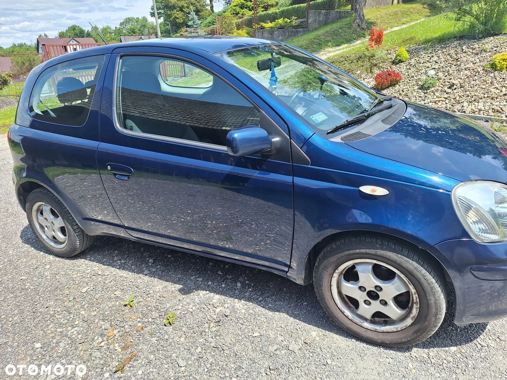 Toyota Yaris - 1