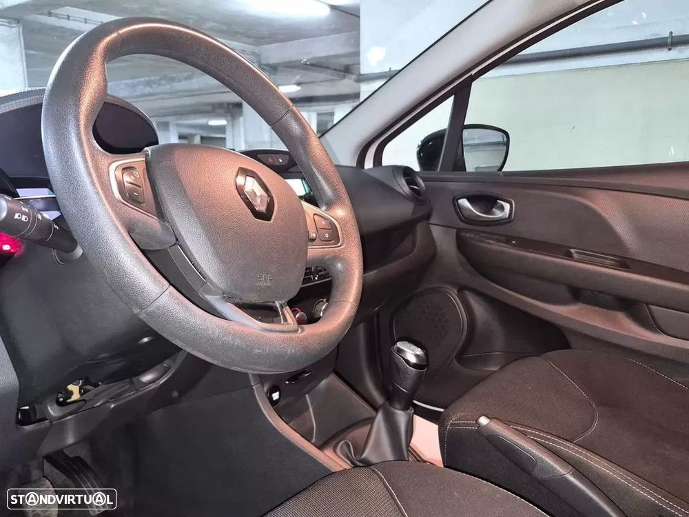 Renault Clio Break 1.2 16V Confort - 23