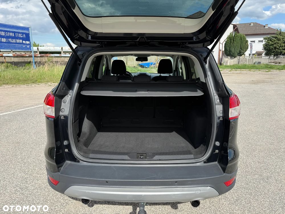 Ford Kuga 1.5 EcoBoost 2x4 Titanium - 6