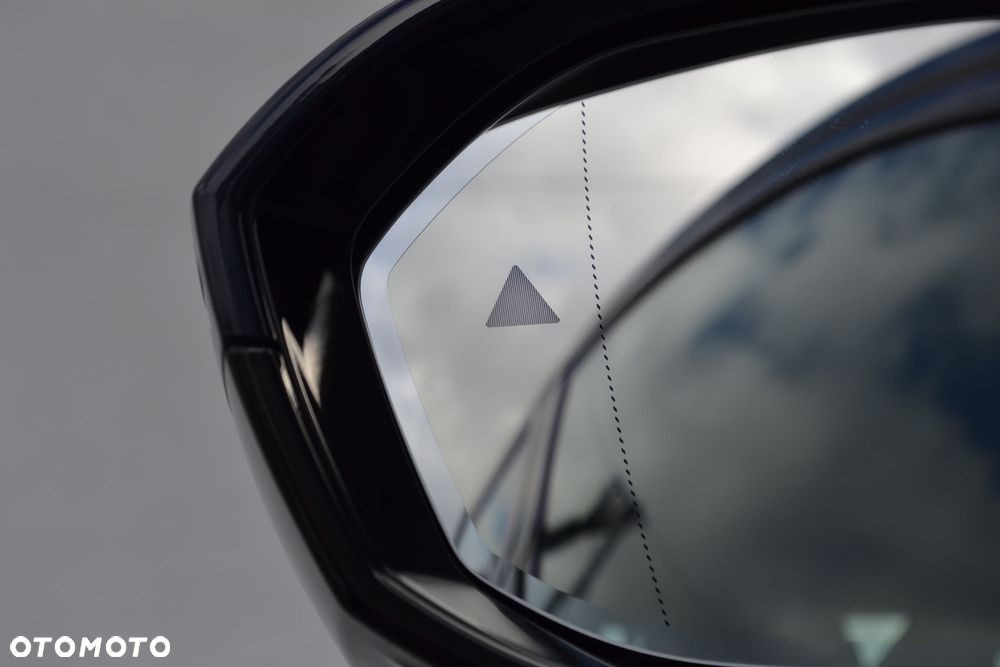 BMW Seria 5 520d xDrive - 18