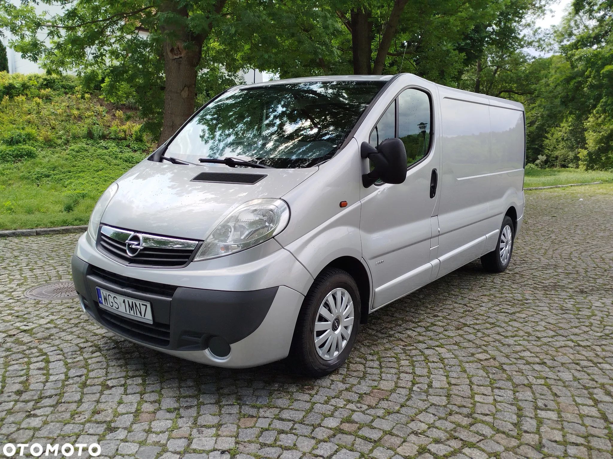 Opel Vivaro - 1