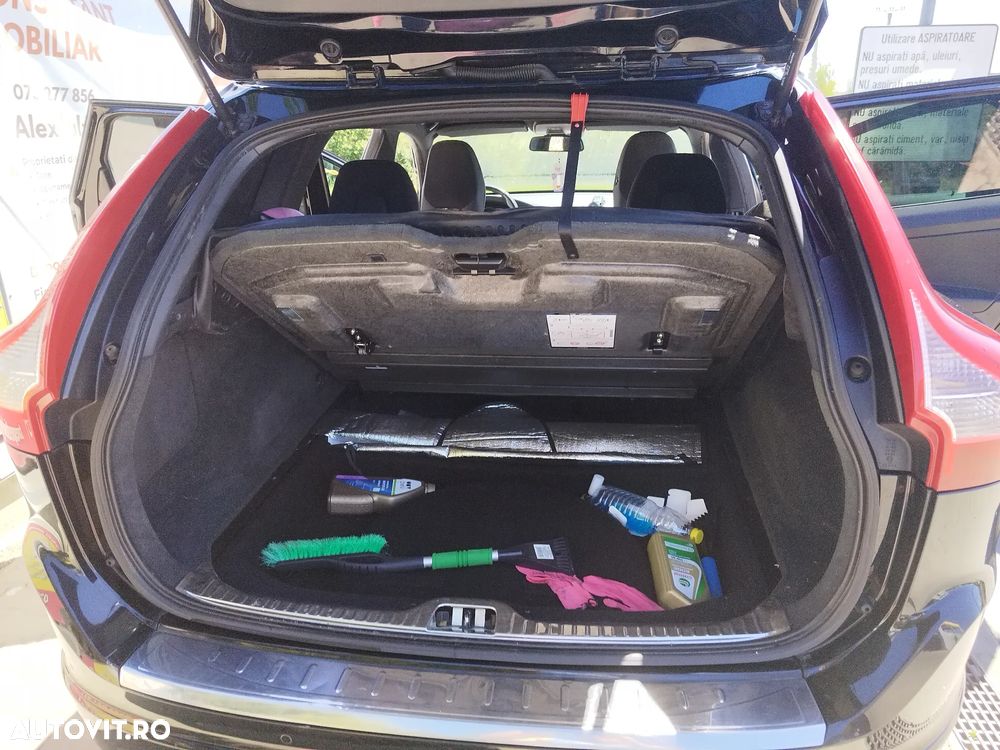 Volvo XC 60 - 21