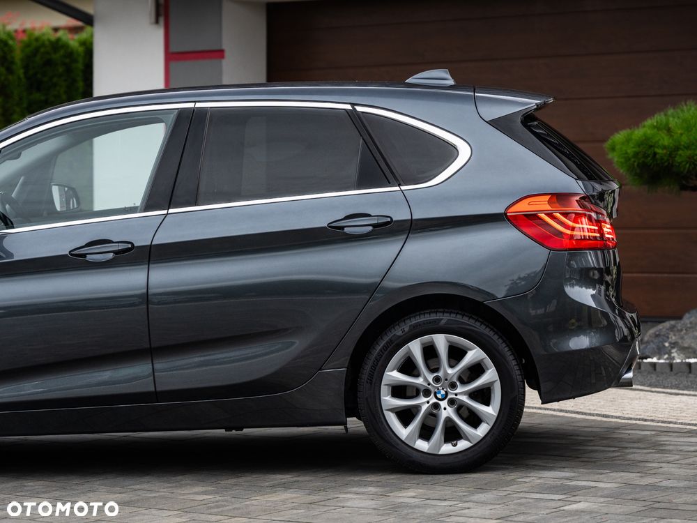 BMW Seria 2 218d Sport-Aut Luxury Line - 9