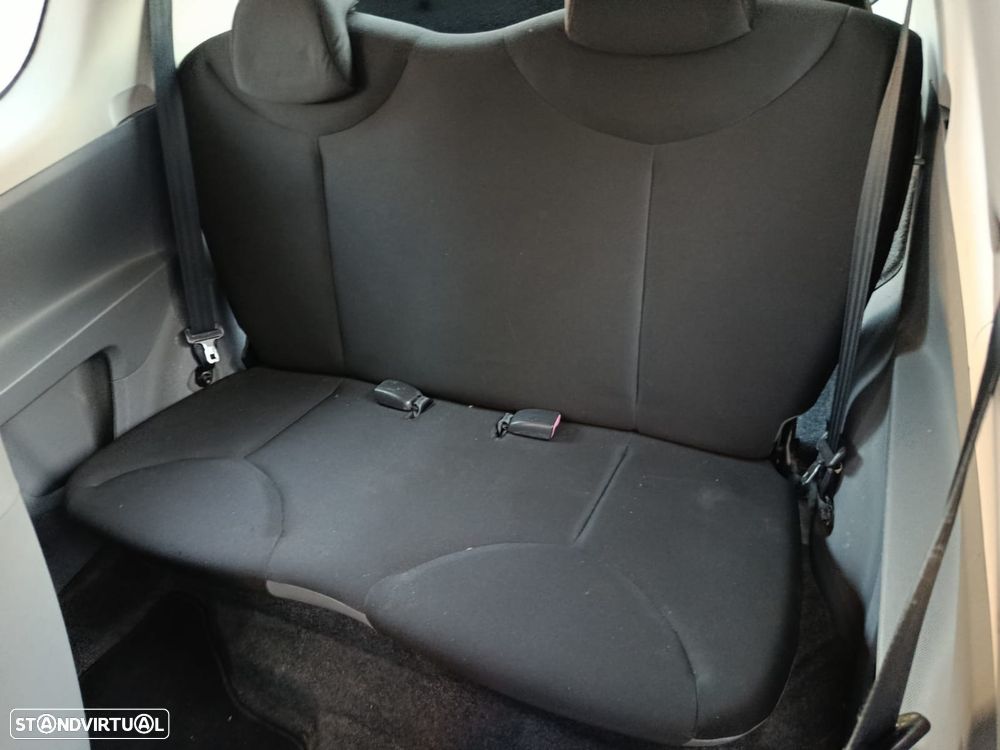 Toyota Aygo 1.0 - 5