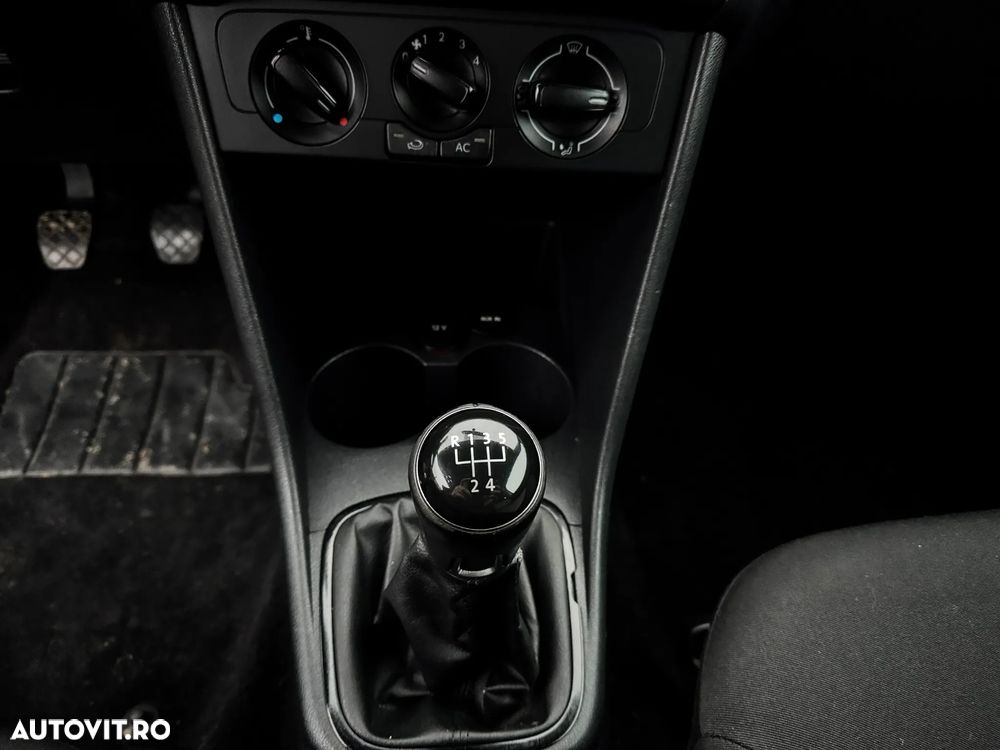 Volkswagen Polo - 7