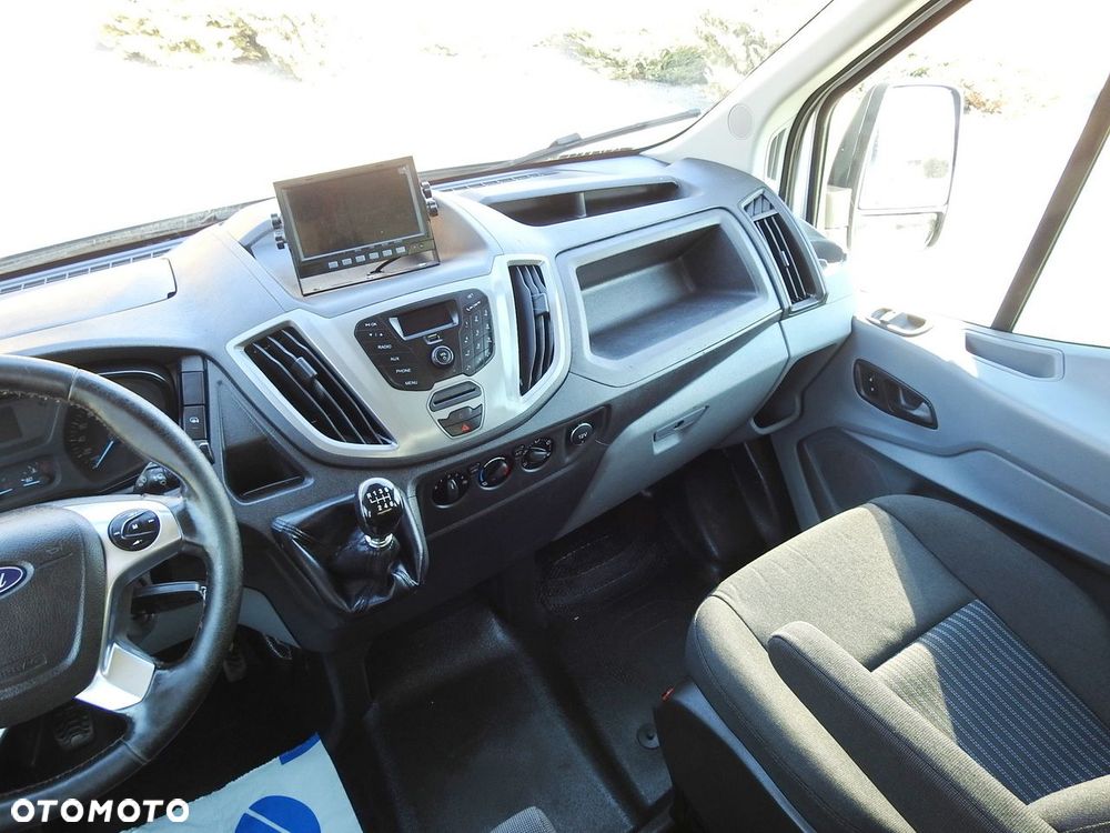 Ford TRANSIT  WYWROTKA PODWÓJNA KABINA DOKA 6 MIEJSC TEMPOMAT KLIMATYZACJA  130KM - 32