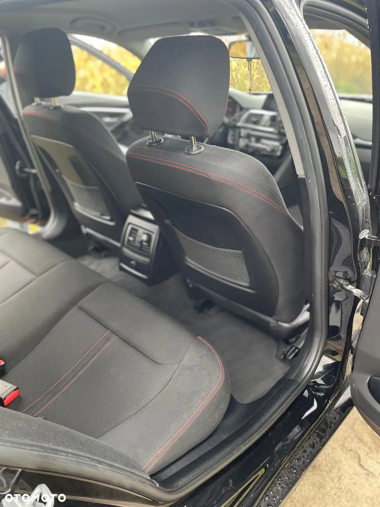 BMW Seria 3 318d Sport Line - 10