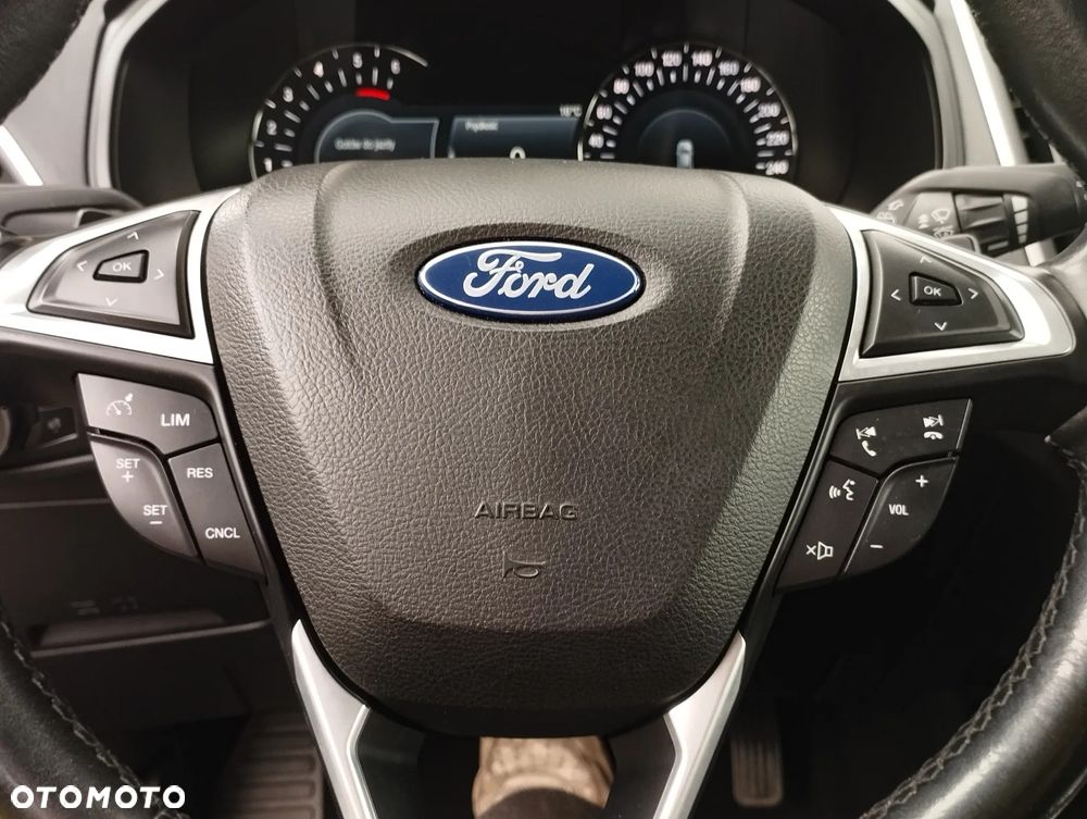 Ford S-Max 2.0 EcoBlue Titanium - 19