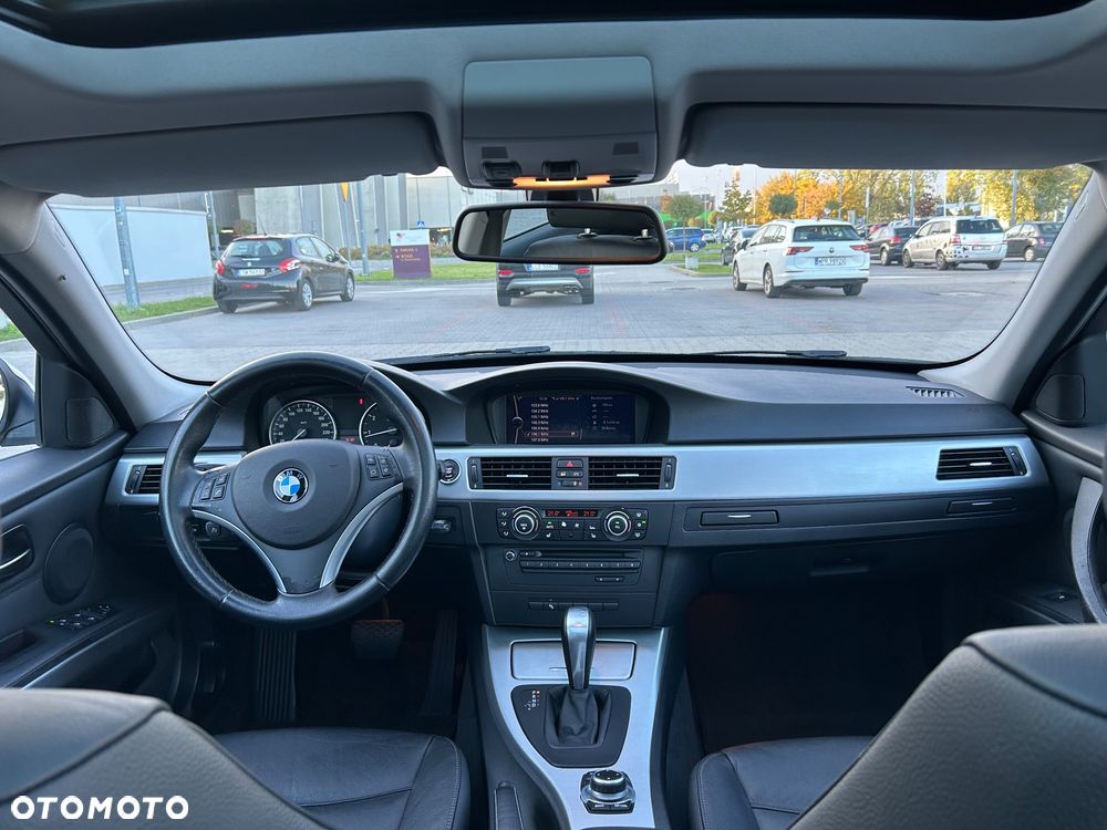 BMW Seria 3 318i Edition Exclusive - 12
