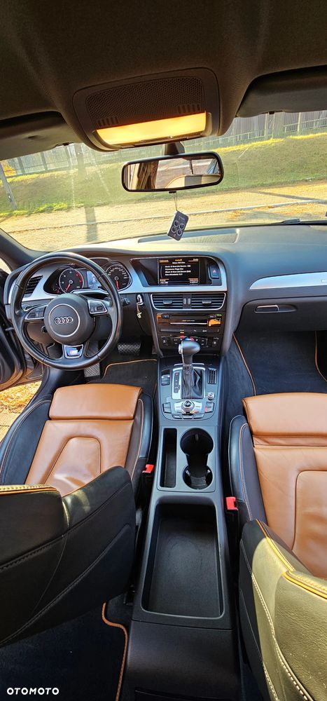 Audi A4 Avant 2.0 TDI S tronic quattro - 16