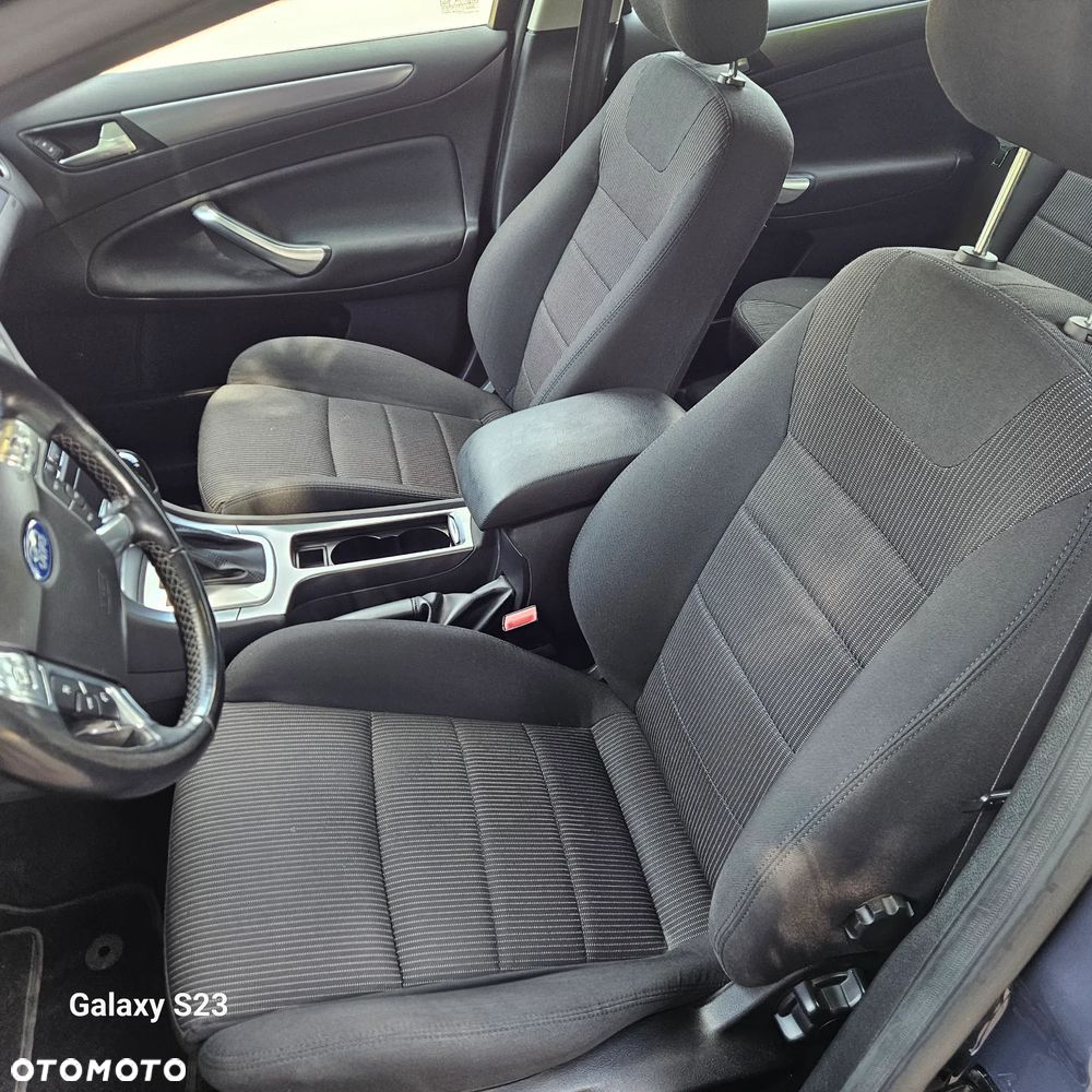 Ford Mondeo SW - 15