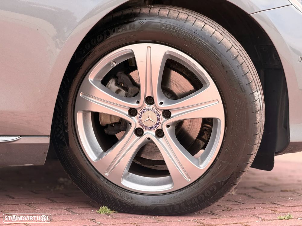 Mercedes-Benz E 220 d Avantgarde+ - 6