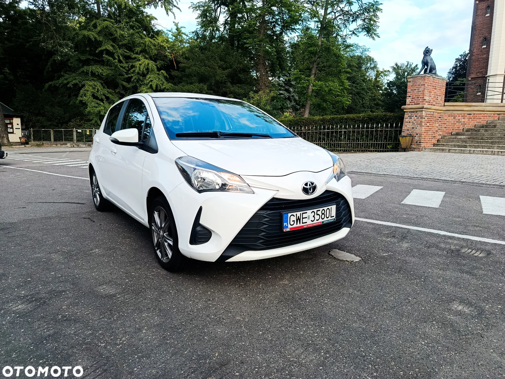 Toyota Yaris 1.0 Active - 8
