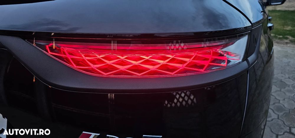 DS Automobiles DS 7 Crossback 1.6 PHeV FWD 225 EAT8 PERFORMANCE LINE + - 10