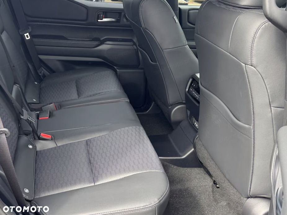 Toyota Land Cruiser - 14