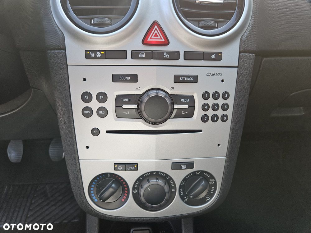 Opel Corsa 1.4 16V 150 Jahre - 12