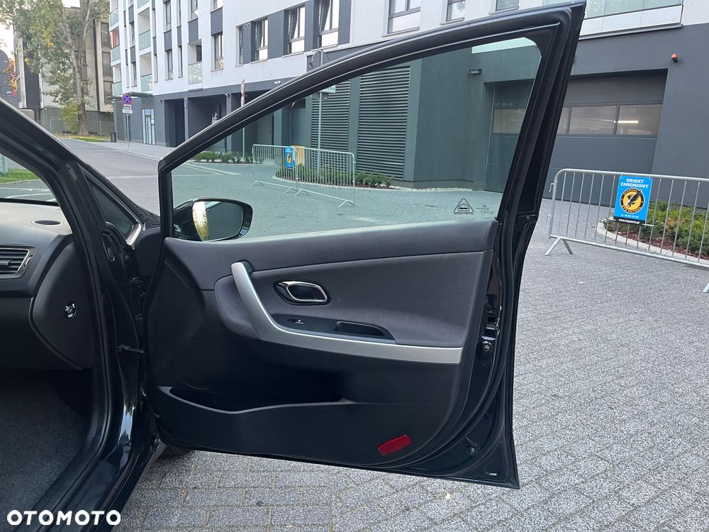 Kia Ceed 1.6 GDI L DCT - 13